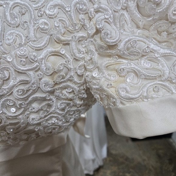 Moda Donatella Short Sleeve Wedding Gown with Emroidered Bodice - Picture 6 of 14